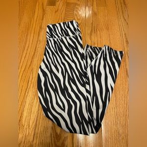 Nike zebra print athletic leggings